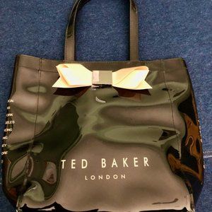 Ted Baker London Women's Black Patent (PVC) Tote w/Cute Pink Accent Bow - EUC